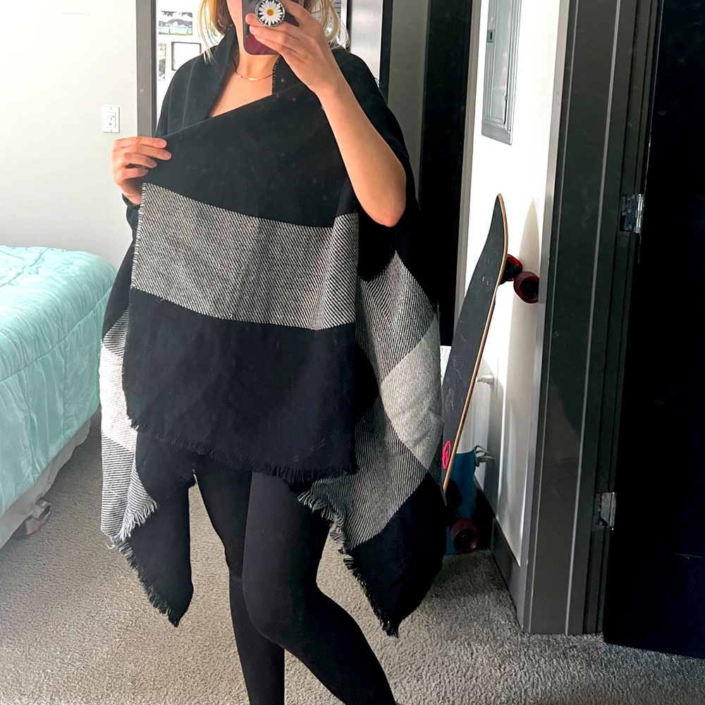 Scarf/Poncho